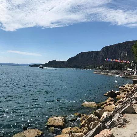 شقة Garda Art&lake *